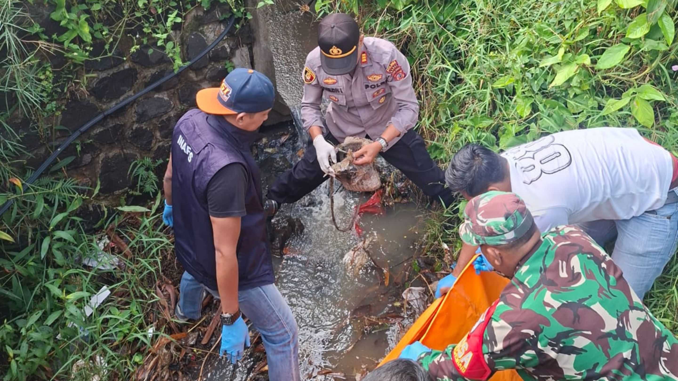 Warga Cibatu Garut Geger, Mayat Pria Ditemukan di Selokan Pagi Hari